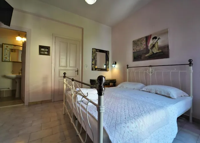 Antigoni Apartments